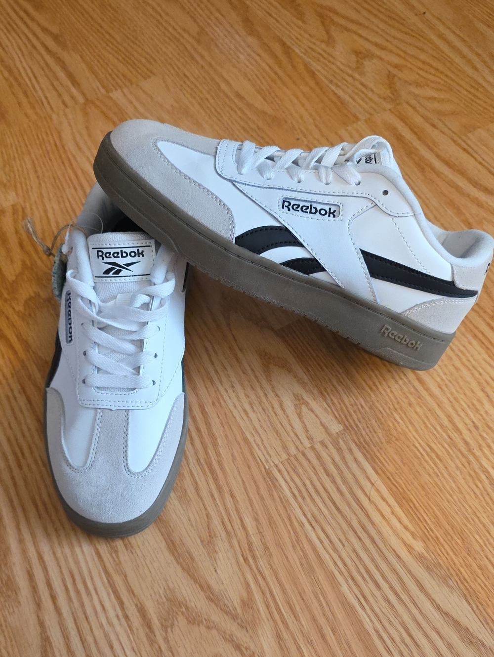 Reebok Forte Lounge Sneakers Size 8.5